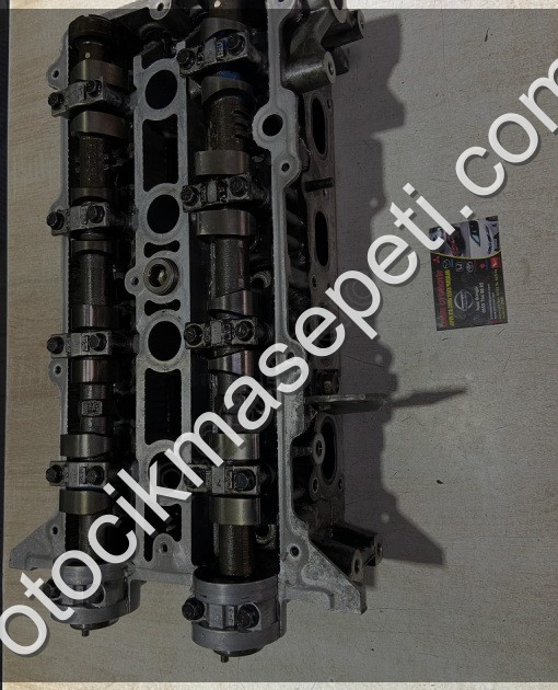 Mazda 626 dolu hatasız silindir kapağı 1998-2002 model