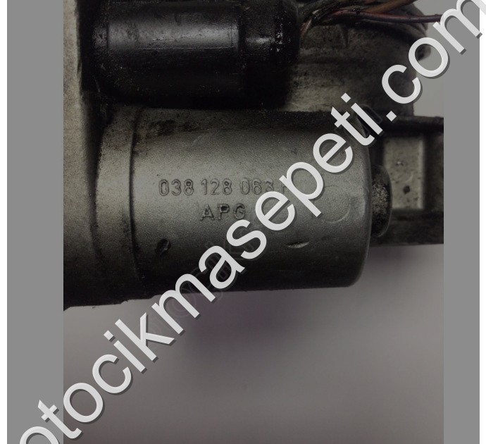 Audi A3 Volkswagen Golf Gaz Kelebeği 038128063F