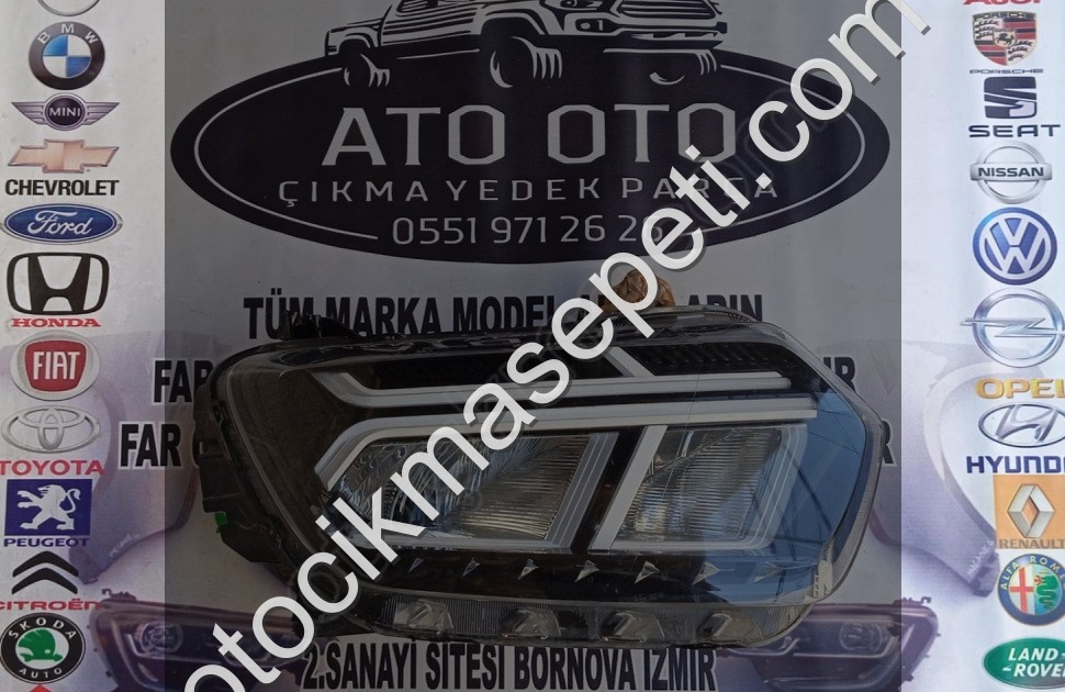 DACİA DUSTER ORJINAL ÇIKMA SAĞ FAR 4