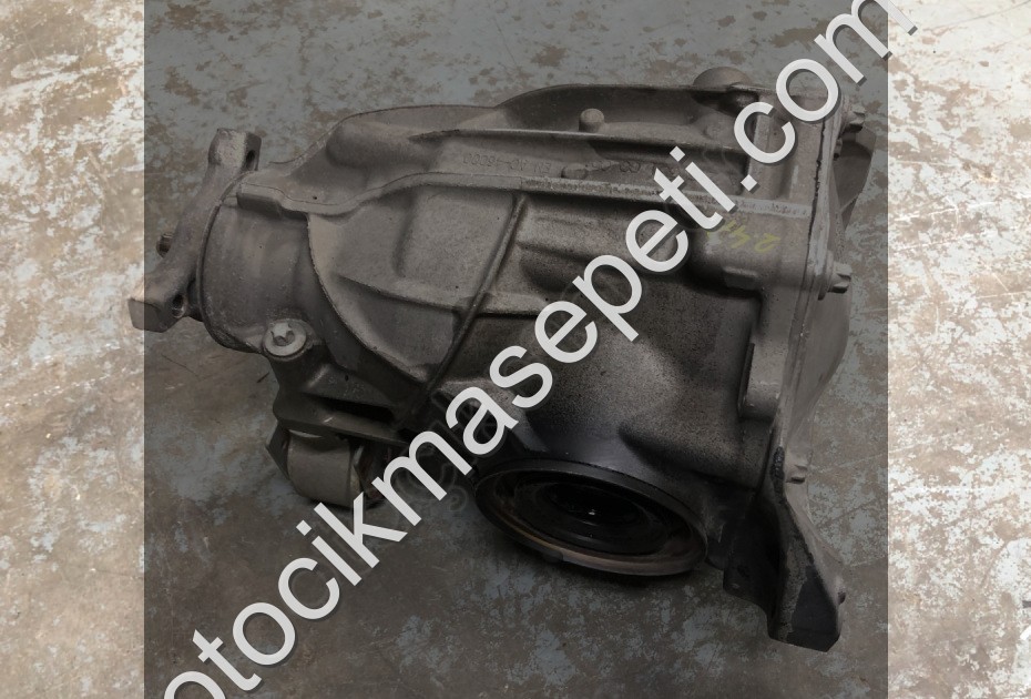 MERCEDES W213 E KASA ARKA DEFRANSİYEL 2.47  ORAN ORJINAL