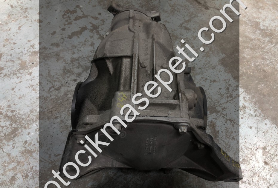 MERCEDES W213 E KASA ARKA DEFRANSİYEL 2.47  ORAN ORJINAL