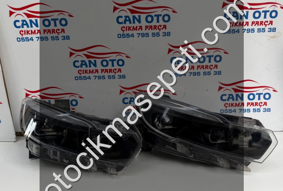 Togg sağ ön far hatasız orjinal tamirsiz