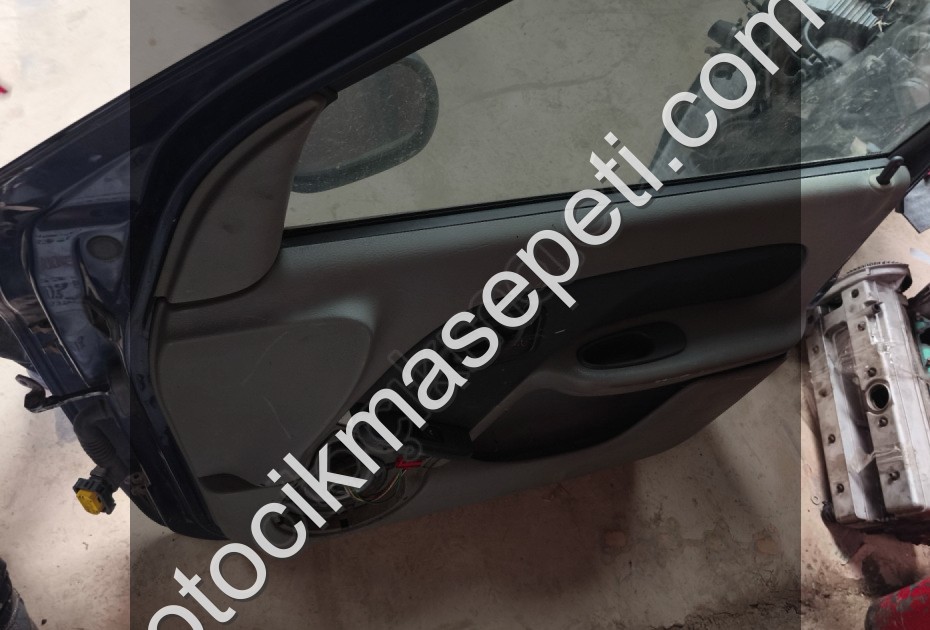 Renault Clio 2 ön arka kapı orijinal çıkma