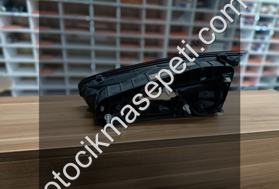 Fiat Egea Cross HB Ledli Duysuz Arka Stop Lambası İç Sag ve Sol