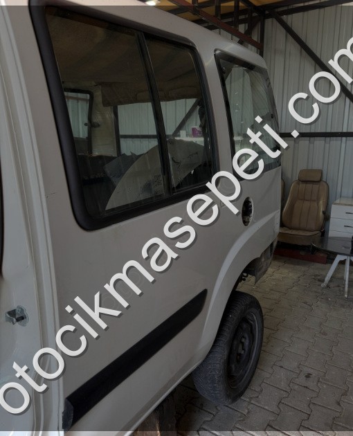 FİAT DOBLO SOL ARKA ÇAMURLUK KESME ORİJİNAL
