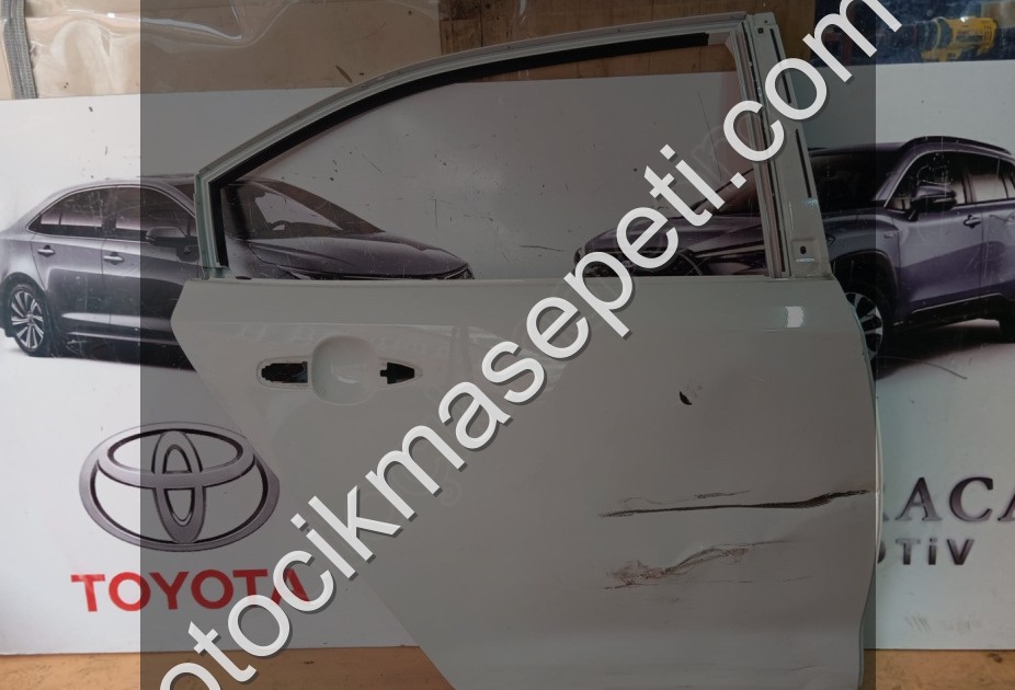 2019-2026 TOYOTA COROLLA ÇIKMA ORJİNAL SAĞ ARKA KAPI