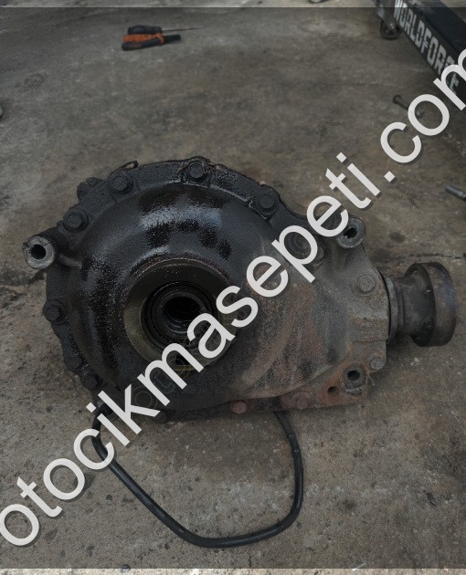 Range Rover Vogue L322 3.0td6 çıkma ön defransiyel