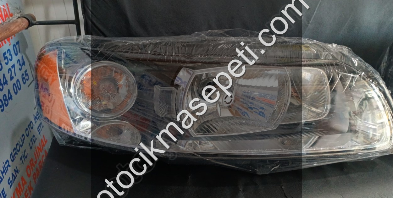 Volvo S60 2005-07 orjinal çikma zenon far sağ-sol