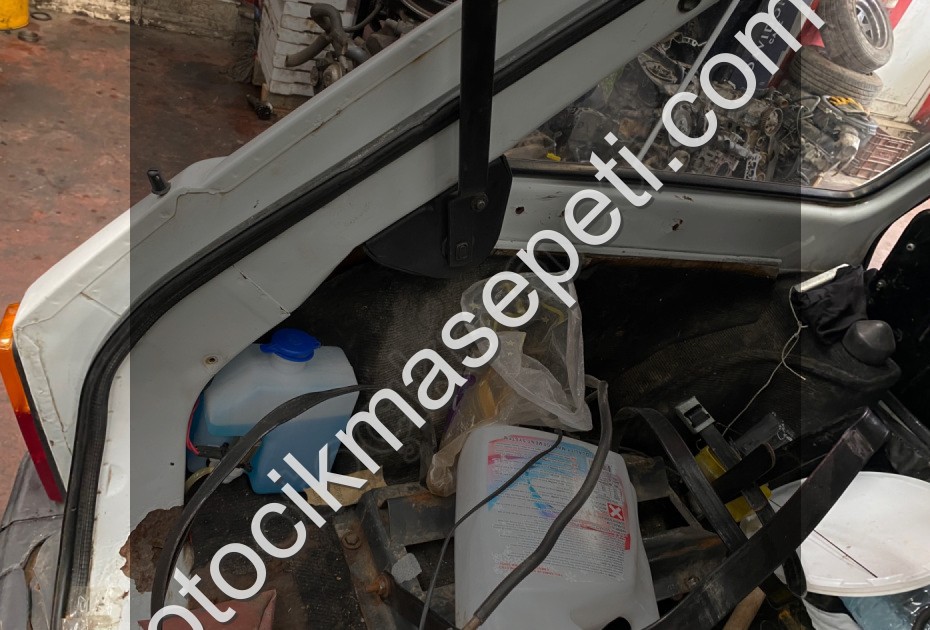 Renault 12 toros kesme sol arka Çamurluk