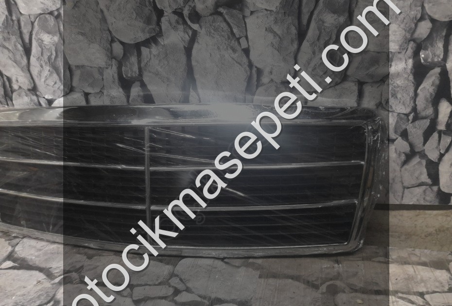 Mercedes C Serisi W202 Ön Panjur Sıfır İthal