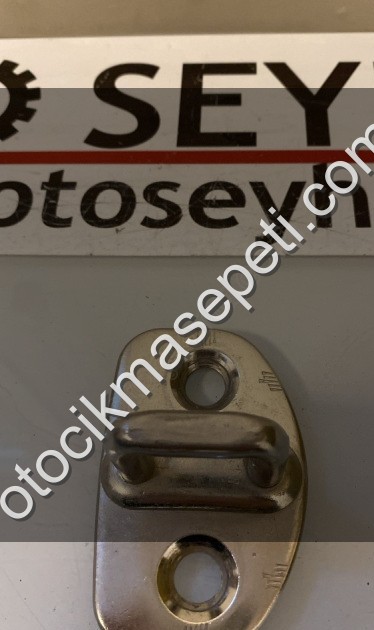 3B0837033G Volkswagen Bora sağ ön kapı kilit karşılığı