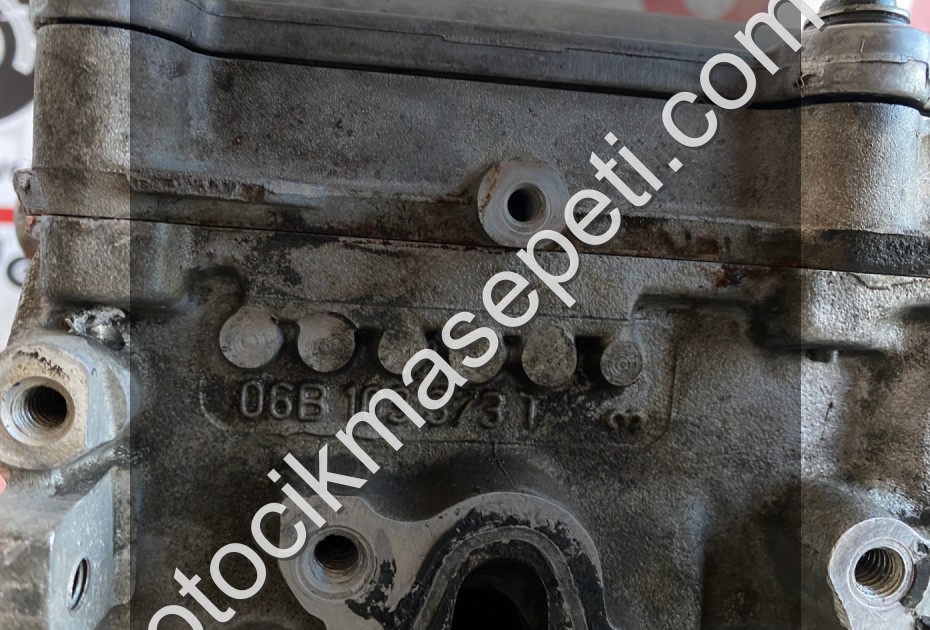 VW AUDİ SKODA SEAT 1.6 AVU BSE EGR Lİ SİLİNDİR KAPAĞI 06B103373T
