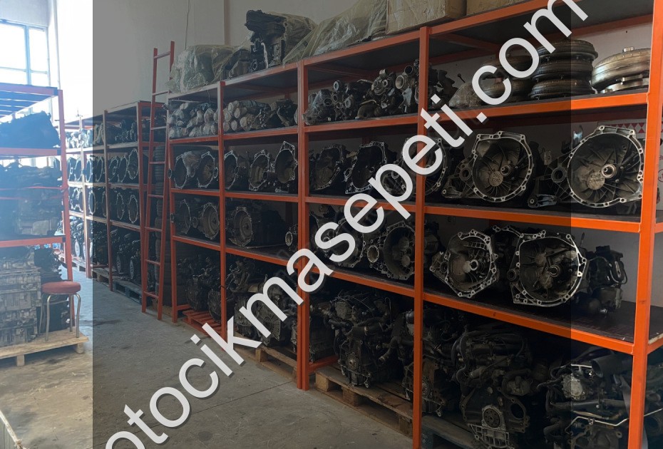 VW AUDİ SKODA SEAT 1.6 AVU BSE EGR Lİ SİLİNDİR KAPAĞI 06B103373T