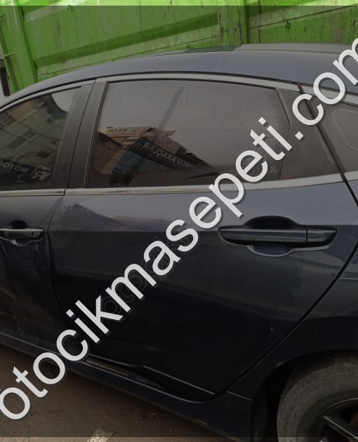 HONDA CİVİC SAĞ ARKA  KAPI ÇIKMA ORJİNAL YEDEK PARÇA