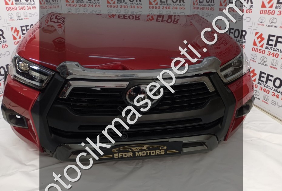 TOYOTA HİLUX SAĞ FAR ÇIKMA ORİJİNAL PARÇA