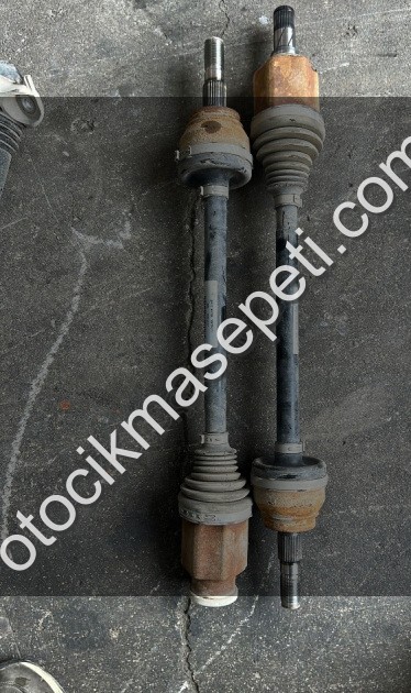 2023 MG MG4 COMFORT ARKA AKİSLER