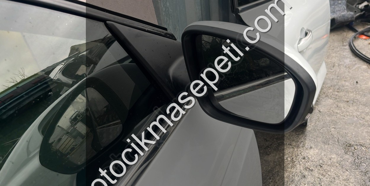 RENAULT MEGANE 4 SAĞ AYNA ÇEVİK OTO ÇIKMA