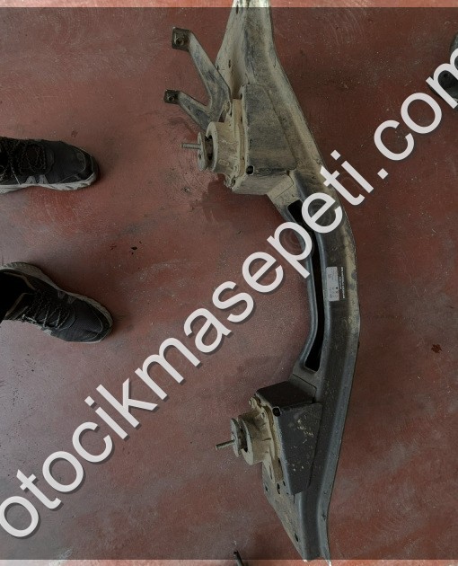 Ford Transit Motor Travers - Ford Oto Çıkma Parça