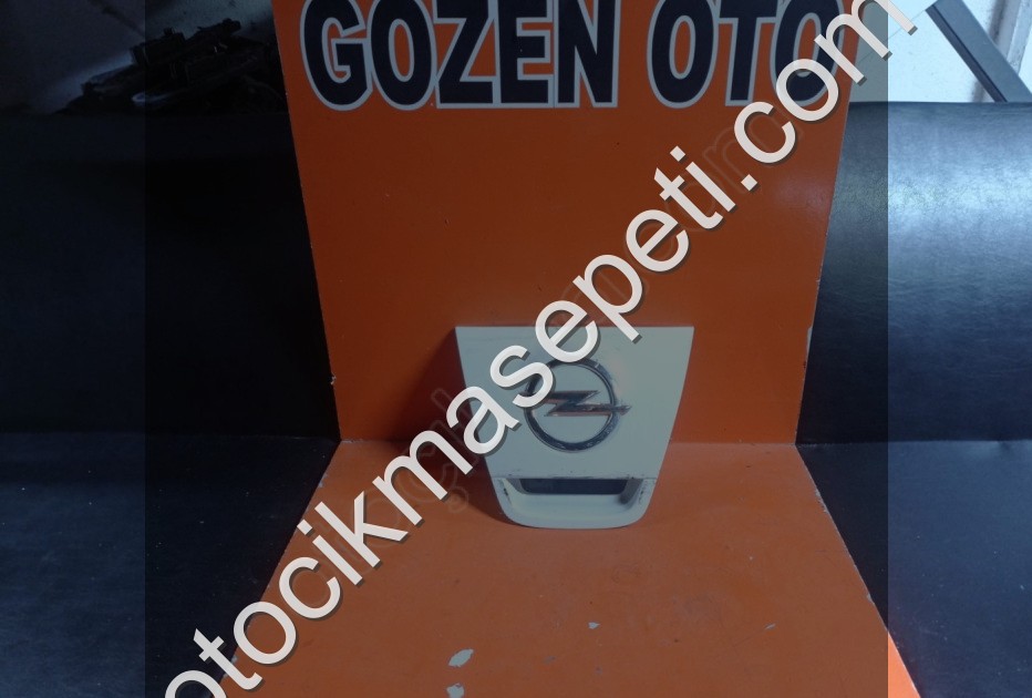 OPEL ASTRA J BAGAJ AÇMA BUTONU ORİJİNAL ÇIKMA