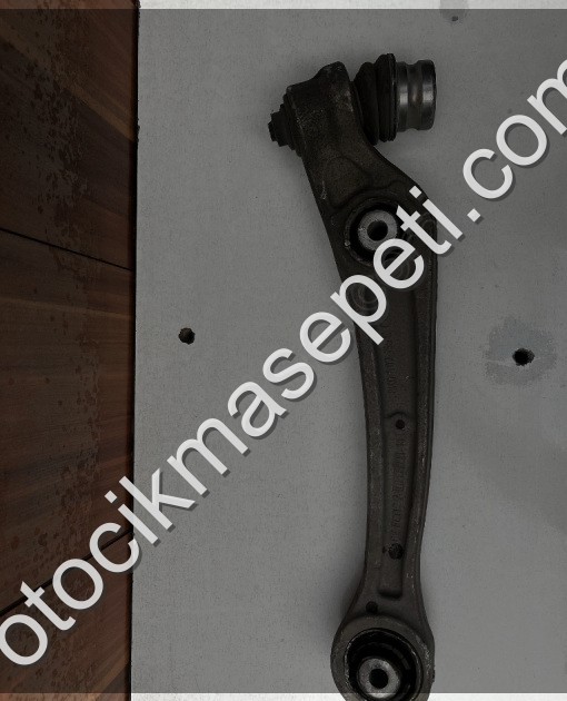 Auidi A4 Salıncak Kolu 8K0 407 155 C