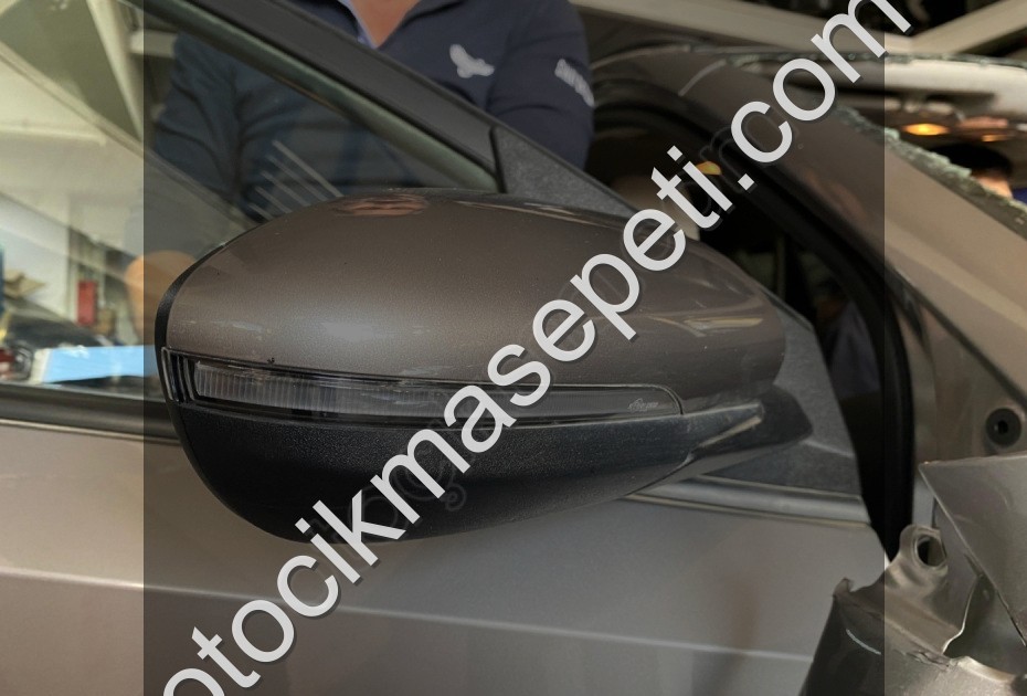 HYUNDAİ BAYON SİNYALLİ SAĞ AYNA