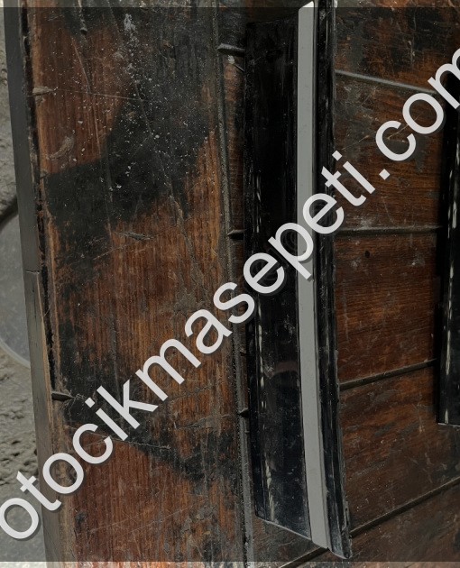 VOLKSWAGEN ID4 ÖN PANJUR YAN KAPAKLARI 11A 853 719