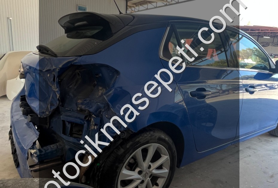 OPEL CORSA F DIŞ DİKİZ AYNASI SAĞ ORİJİNAL SÖKME  - 983769791T
