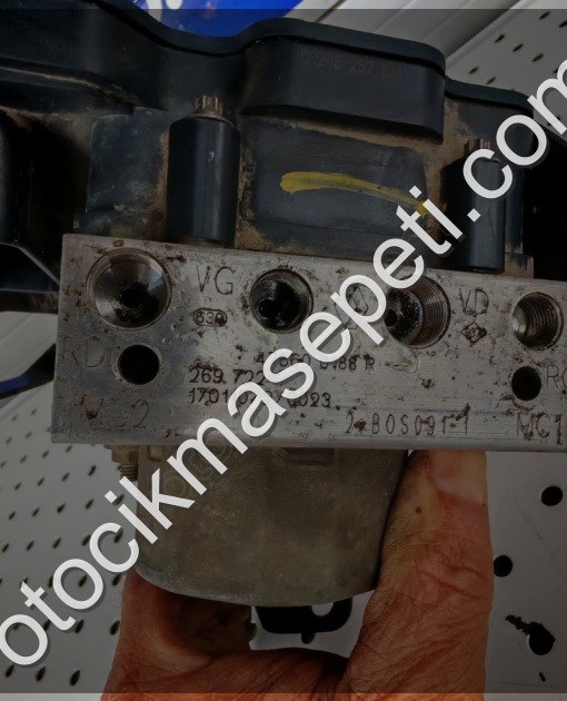 RENAULT CLIO SW OTOMOTIK DİZEL ABS BEYNİ-DÜZCE ÇIKMA