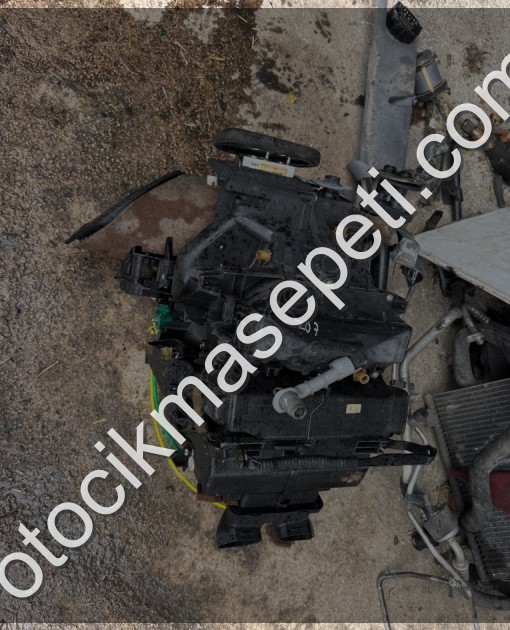 Peugeot 207 Kalorifer Kazanı 06-15 Orjinal