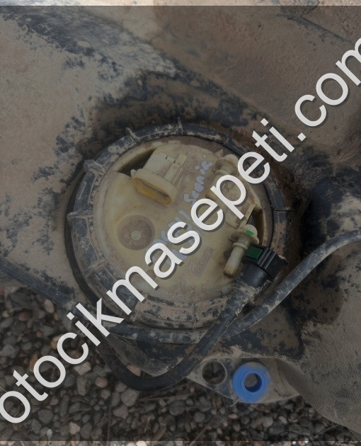 Megane Scenic 1 1.6 16 Valf  Benzin Pompası