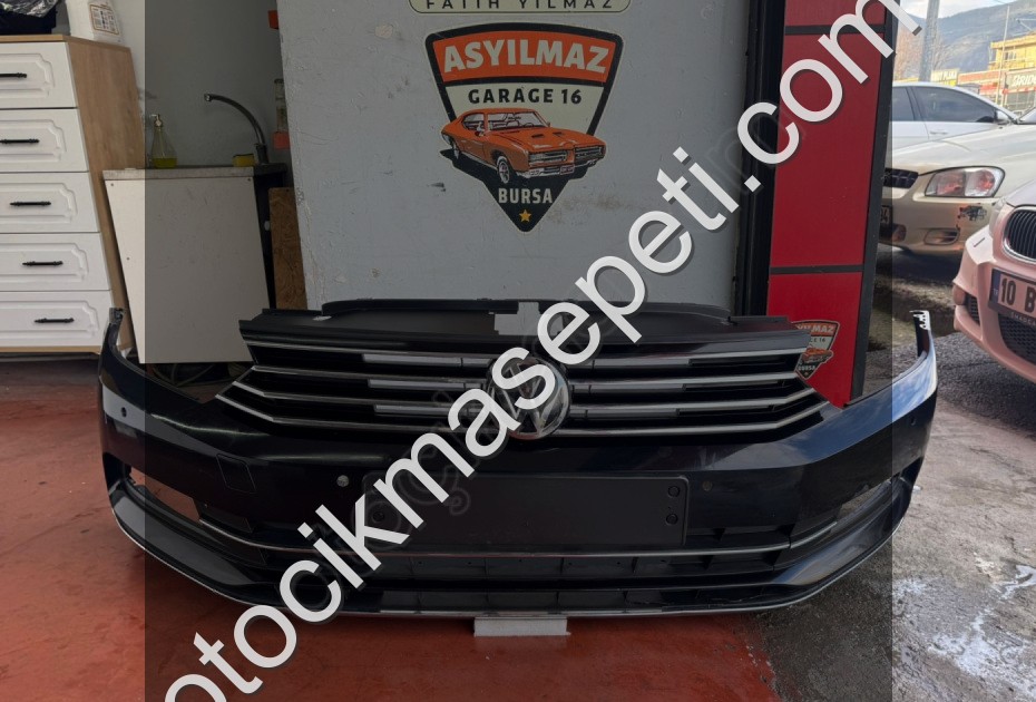 PASSAT B8 ÖN TAMPON SİYAH ORJİNAL DOLU