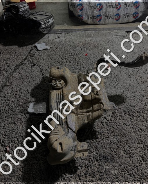 RENAULT MEGANE 2 YAKIT DEPOSU ÇIKMA ORİJİNAL