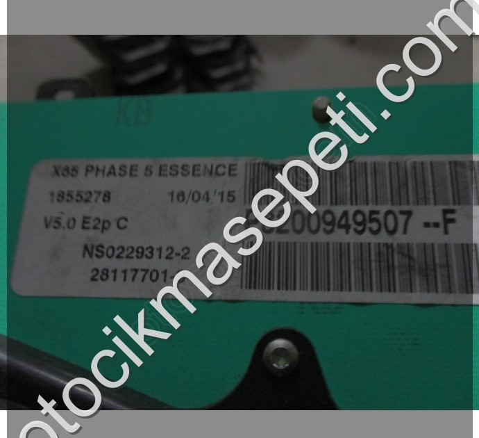 Renault Clio 2 Kilometre Saati Gösterge Paneli P8200949507F