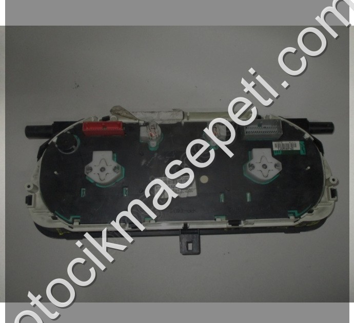 Dacia Logan Benzinli Kilometre Saati Gösterge Paneli P8200752813