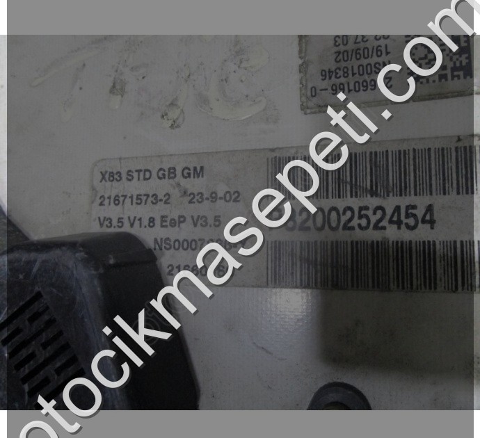 Renault Trafic Dizel Kilometre Saati Gösterge Paneli P8200252454