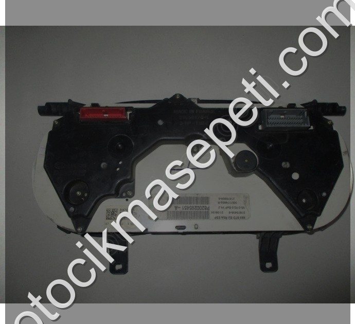 Renault Trafic Opel Kilometre Saati Gösterge Paneli P8200295451-A