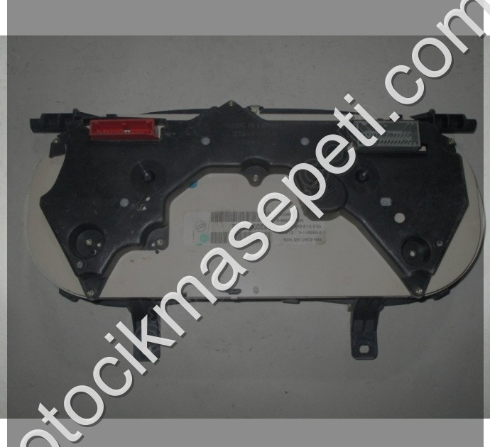 Renault Clio Benzinli Kilometre Saati Gösterge Paneli P8200059782