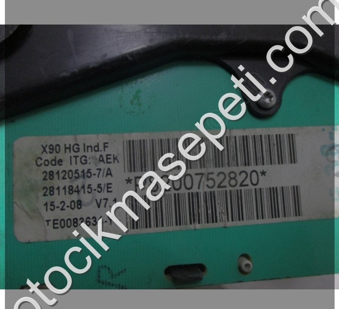 Dacia Logan Benzinli Kilometre Saati Gösterge Paneli P8200752820