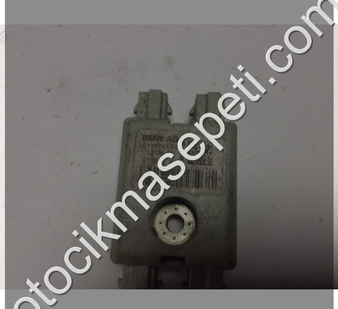 BMW 7 Serisi Hava Anteni Amplifikatörü 911826106 21367510