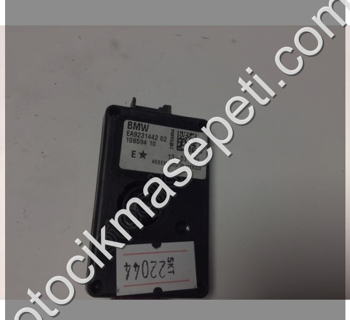 BMW 3 Serisi Anten Amplifkatörü EA923144202 10859410