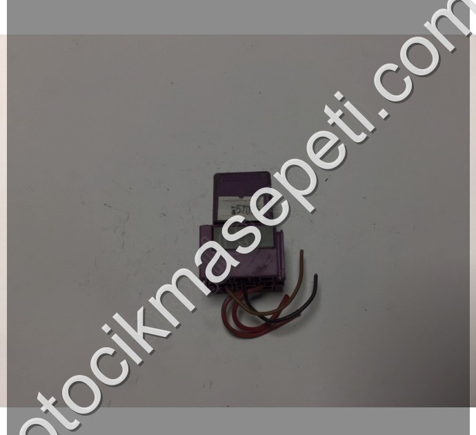 Opel Astra G Yakıt Pompa Rolesi 90464759