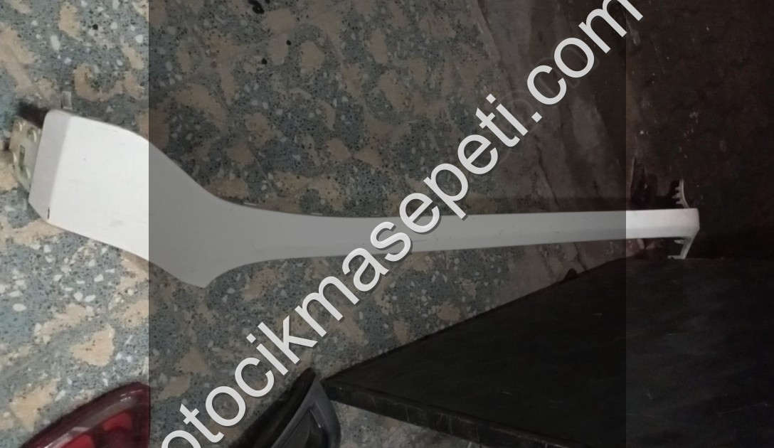 Jeep Renegade Ön Tampon Üst  orjinal çıkma