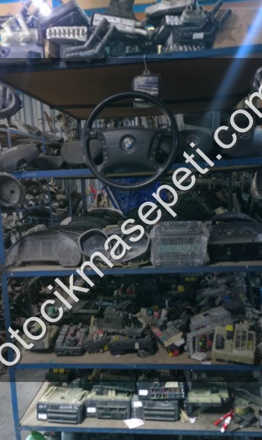 98AB A046A04 AEW Ford Focus 1 98/04 teyp çerçevesi