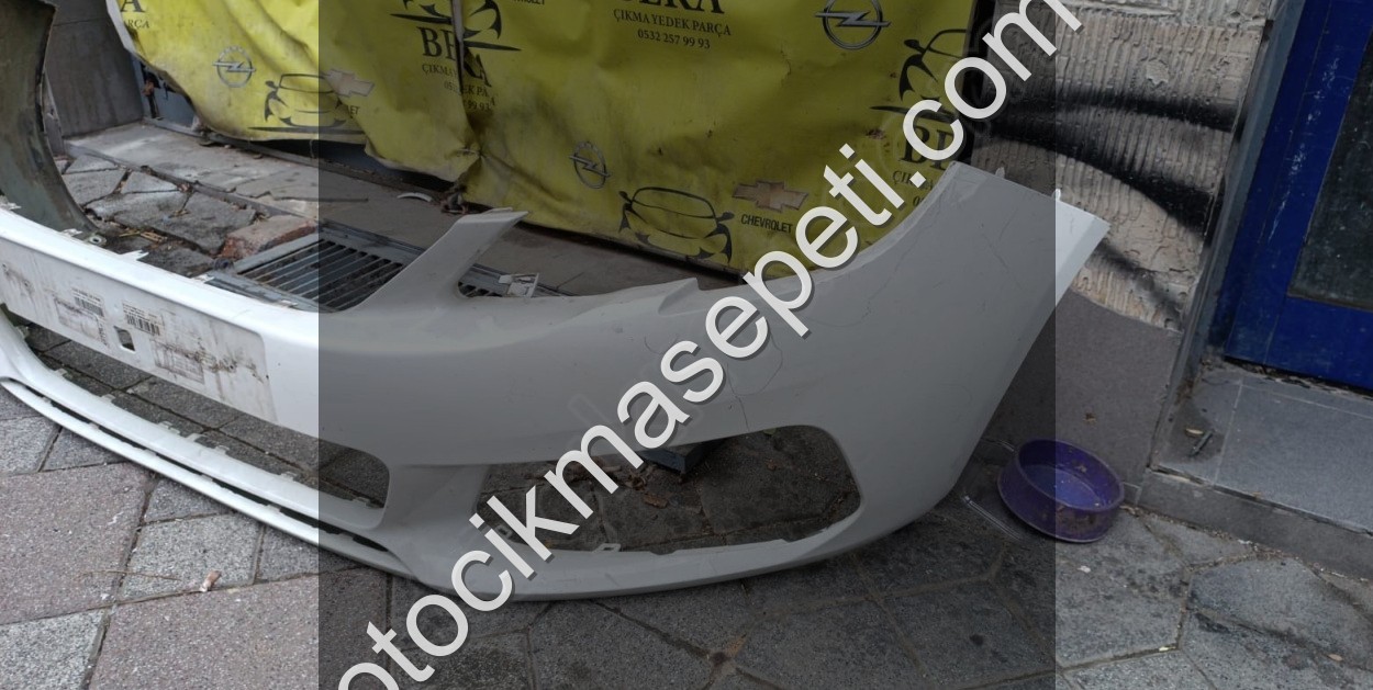 PEUGEOT 308 ÖN TAMPON 2017 SONRASI BEYAZ ÇIKMA ORJİNAL  YEDEK PAR