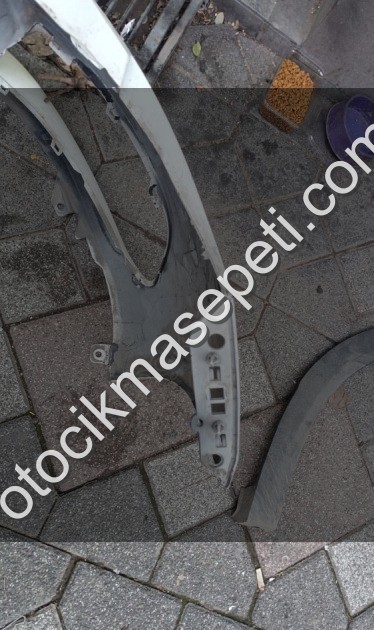 PEUGEOT 308 ÖN TAMPON 2017 SONRASI BEYAZ ÇIKMA ORJİNAL  YEDEK PAR