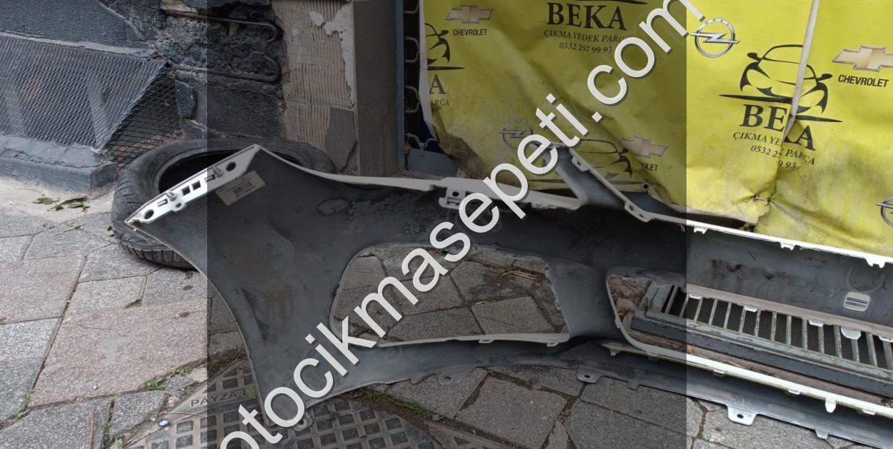 PEUGEOT 308 ÖN TAMPON 2017 SONRASI BEYAZ ÇIKMA ORJİNAL  YEDEK PAR