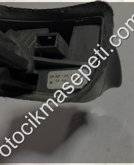 Ford Connect Focus Fiesta Radyo Direksiyon Kumandası 98AB14K147AC