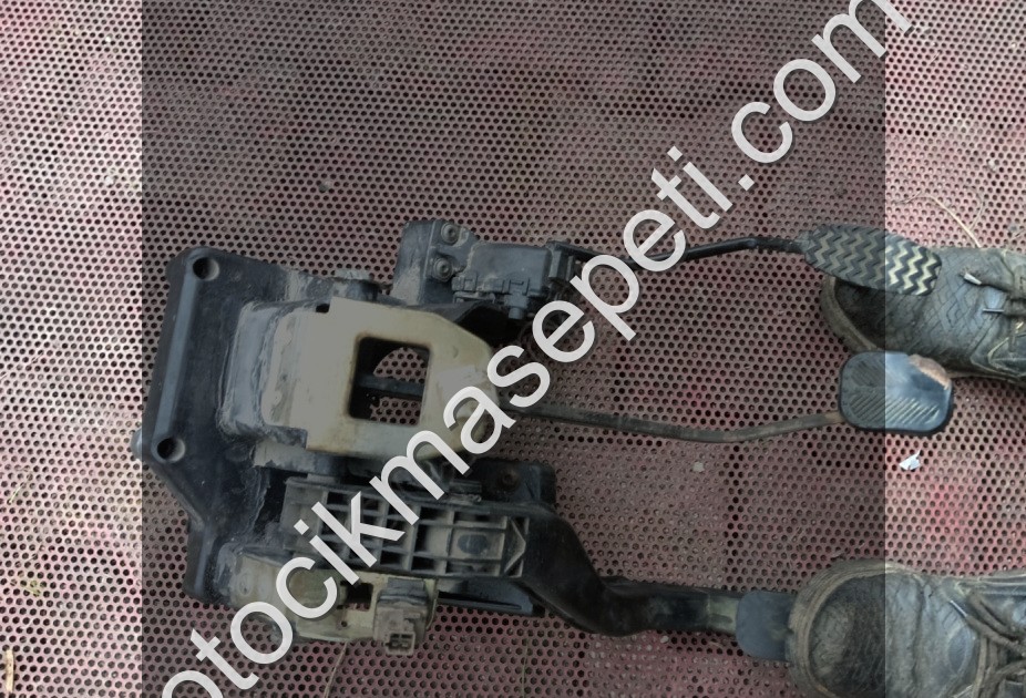 Fiat Ducato pedal kütüğü