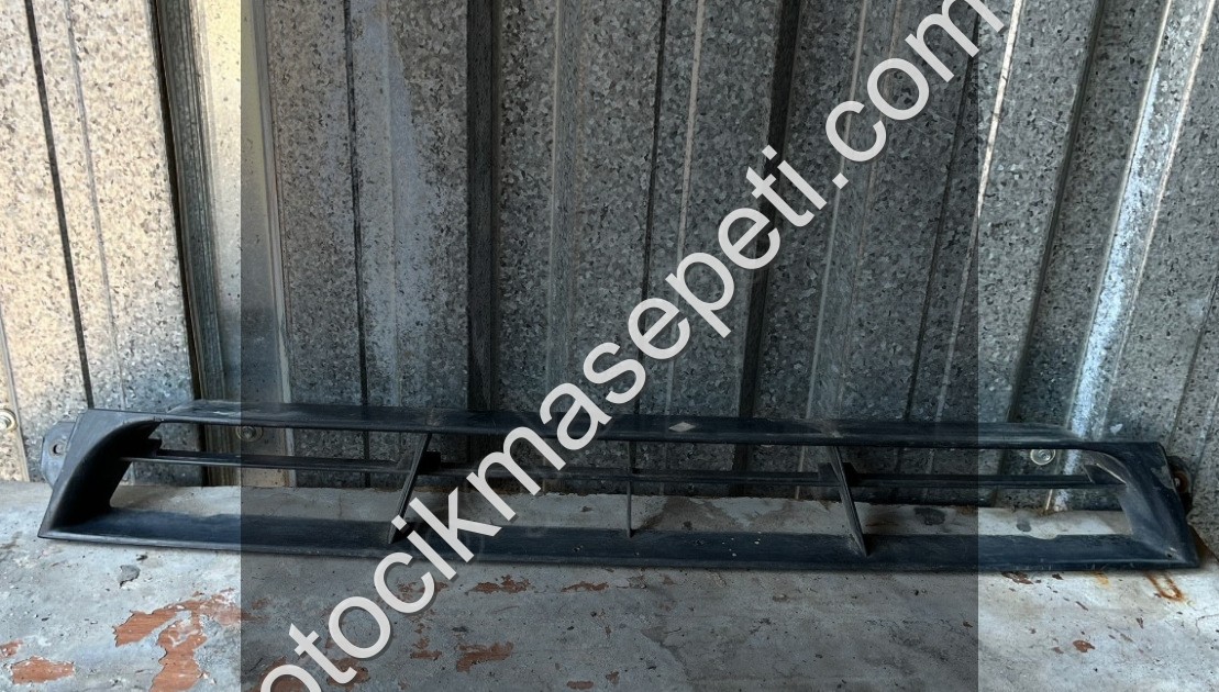 SEAT İBİZA 1997-1999 ÖN TAMPON IZGARASI 6K0853677