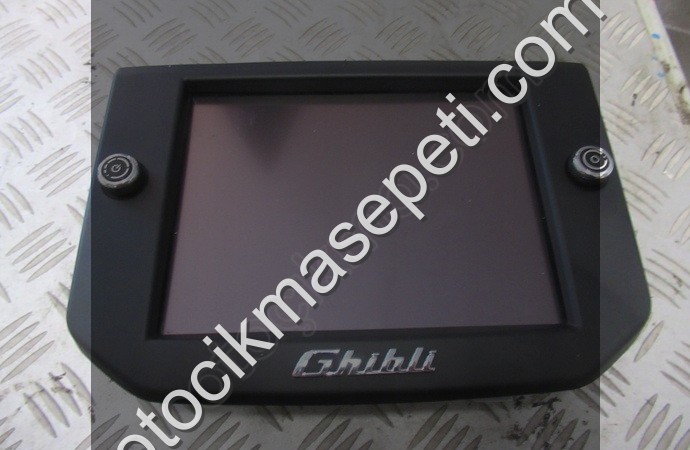 MASERATI GHIBLI EKRAN CERCEVESİ 670007290